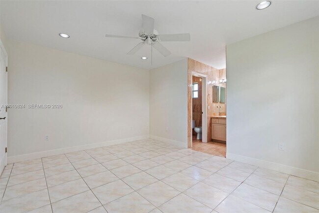 Building Photo - 16035 SW 173rd Ave