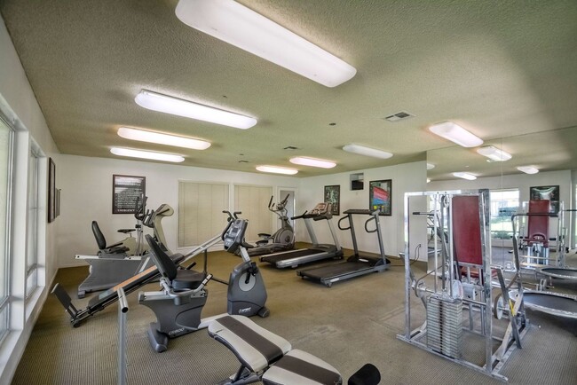 Building Photo - Gated Community - Ready To Go