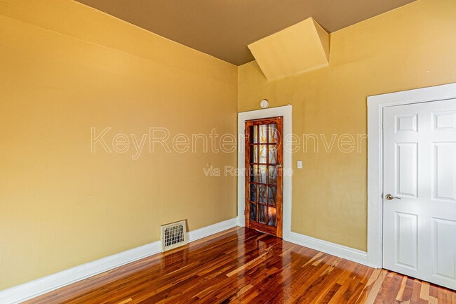 Building Photo - 2105 W 31st Ave