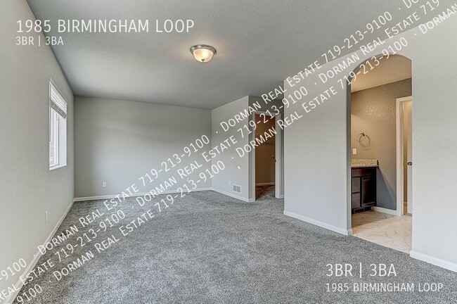 Building Photo - Newer Townhome Vistas at Spring Creek