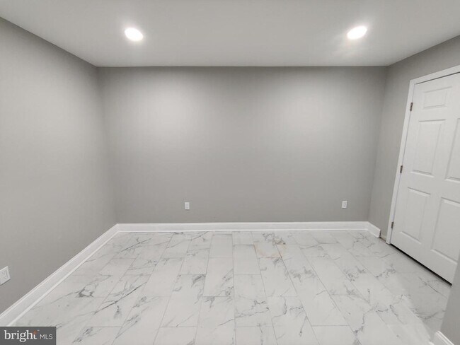 Building Photo - 9441 Park Hunt Ct