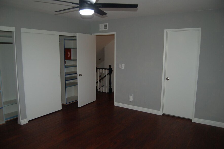 Building Photo - 211 Tanforan Ln