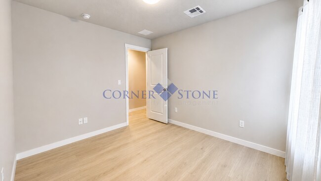 Building Photo - 17560 Barefoot Ridge Wy