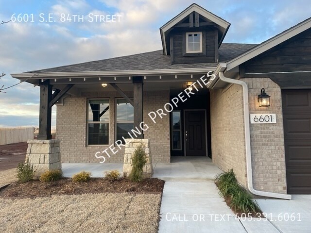 Building Photo - 6601 SE 84th St