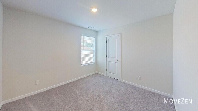 Building Photo - 161 Davis Dr