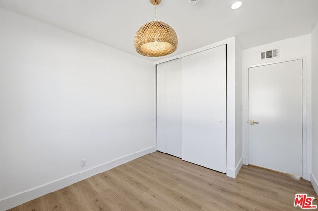 Building Photo - 19111 Hamlin St