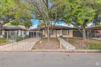 Building Photo - 1329 Shufford St