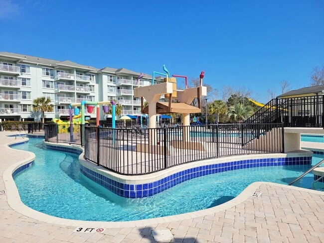 Building Photo - Summerhouse 310