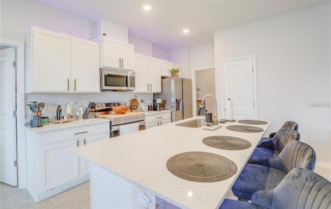 Building Photo - 7439 SW 130th Ln