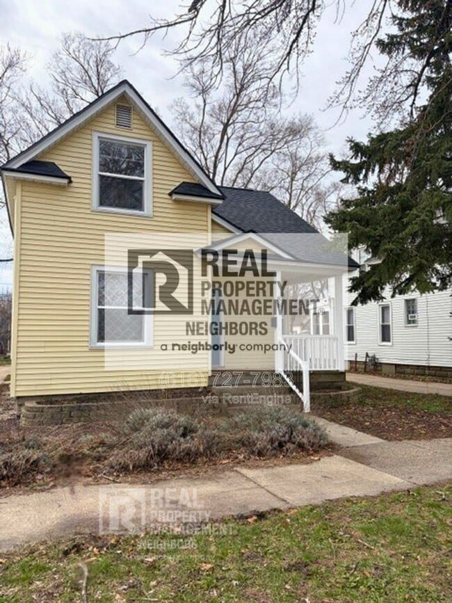 Building Photo - 88 E 18th St