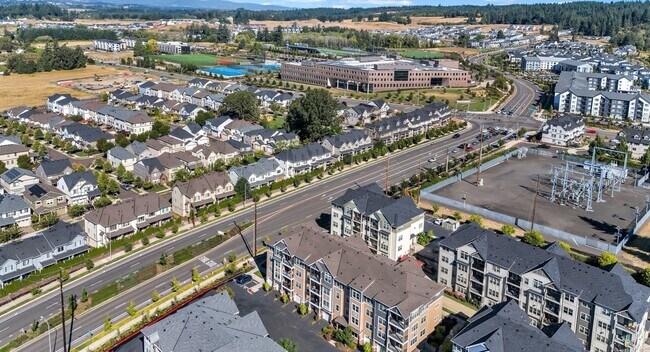 Building Photo - 17181 SW Snowdale St