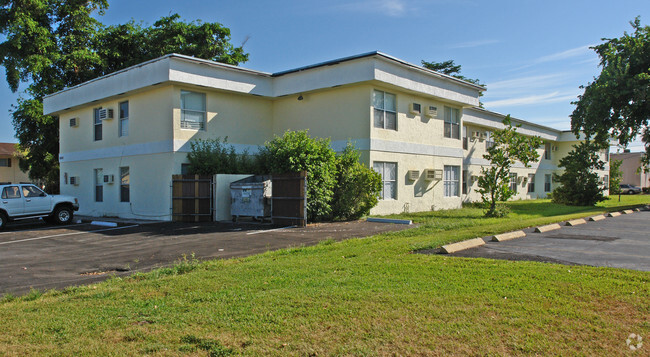 Building Photo - Golden Palms Apartments