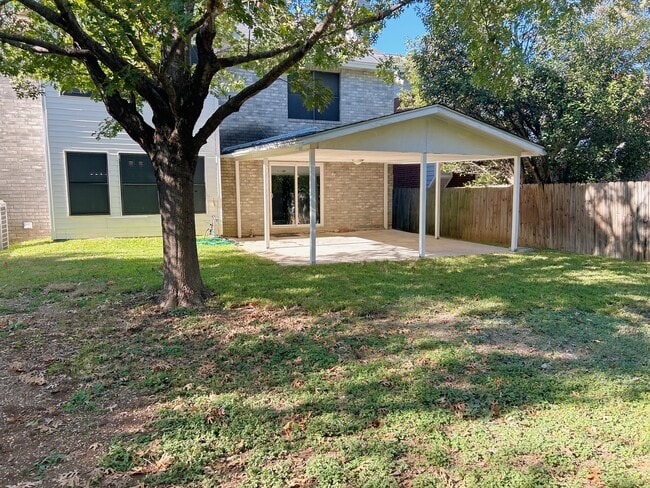 Building Photo - 16718 Stoney Glade