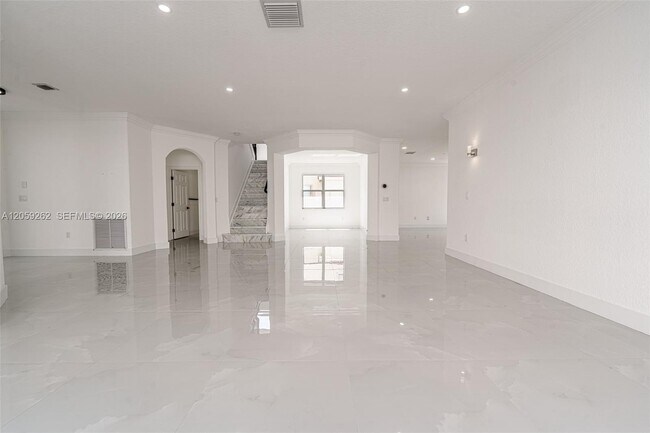 Building Photo - 15699 SW 54th Ct
