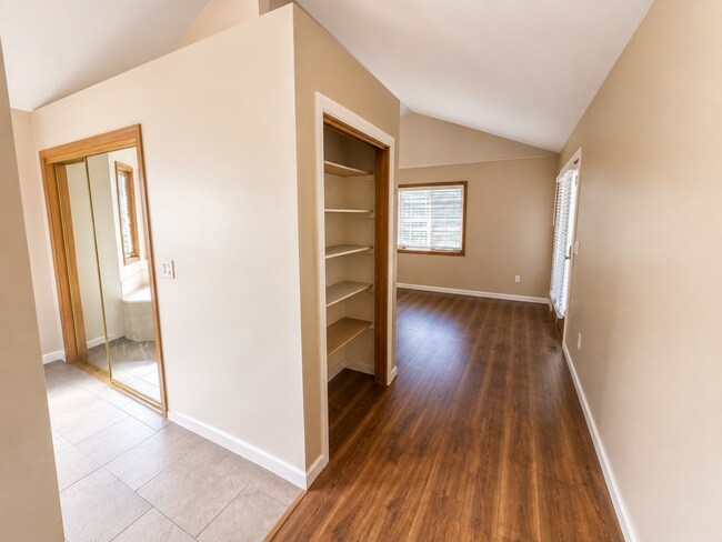 Building Photo - 9708 W Champion Ln