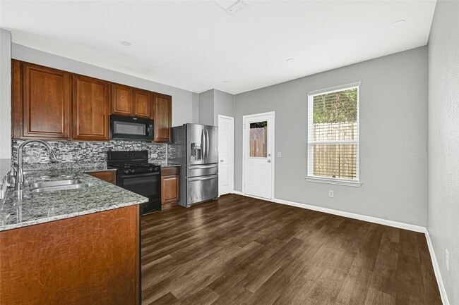 Building Photo - 12823 Clearcroft St