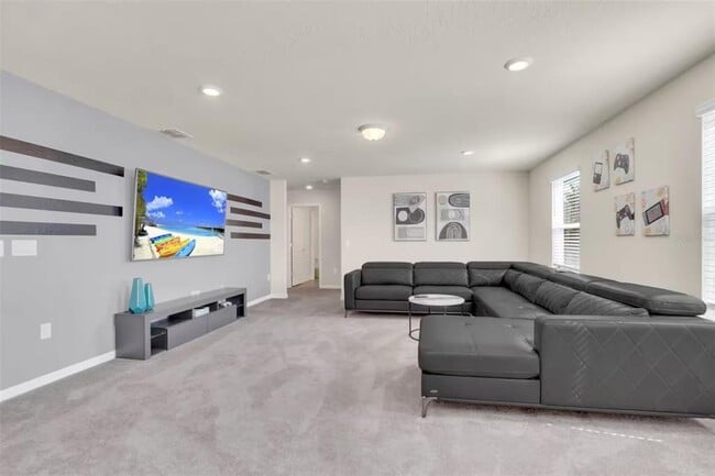 Building Photo - 7267 Oakmoss Loop