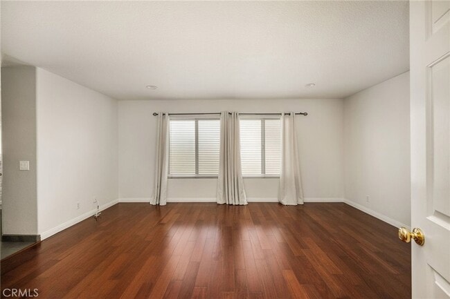 Building Photo - 4867 Tremezzo Dr