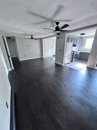 Building Photo - 102 Laurens St
