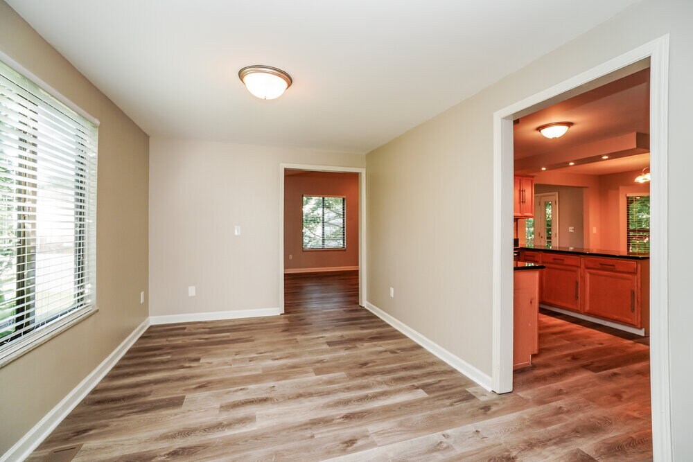 Building Photo - 12143 Twincreek Dr