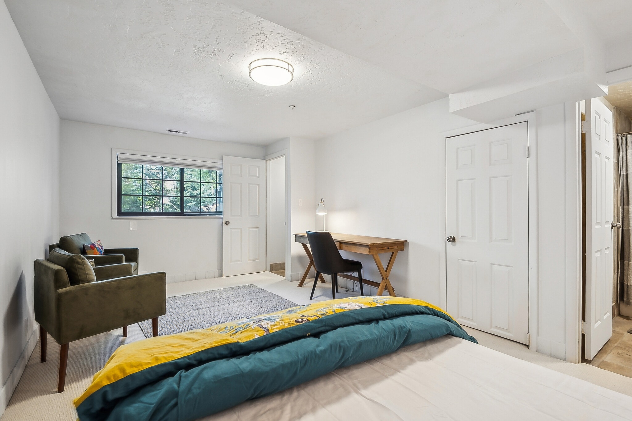 Building Photo - 3061 Fawn Dr
