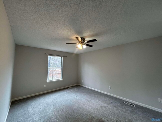 Building Photo - 109 Portal Ln