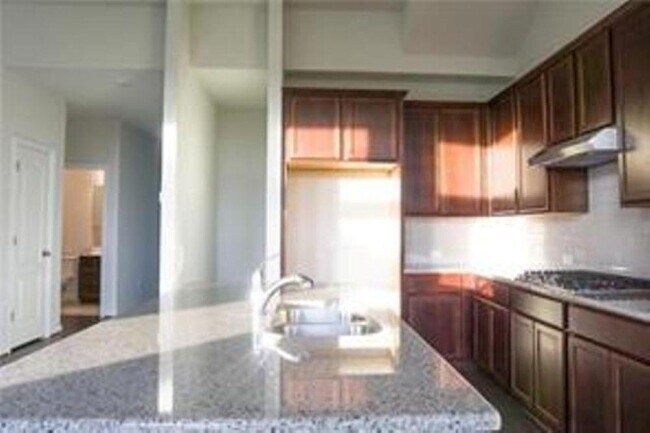 Building Photo - 4021 Gildas Path