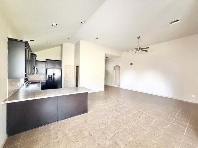 Building Photo - 25410 Saddlebrook Champion Way