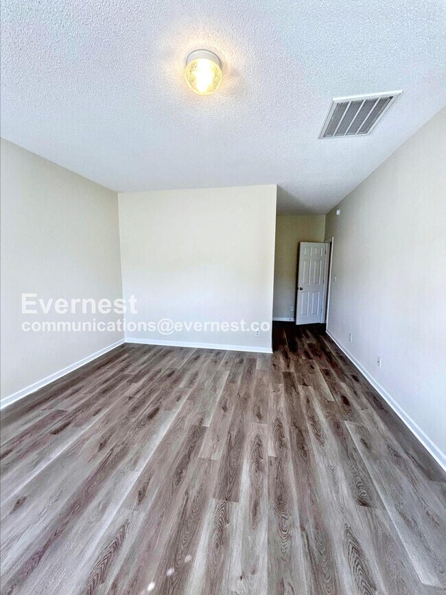 Building Photo - 1244 Scarlett Dr