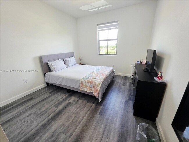 Building Photo - 13130 SW 232nd Ter