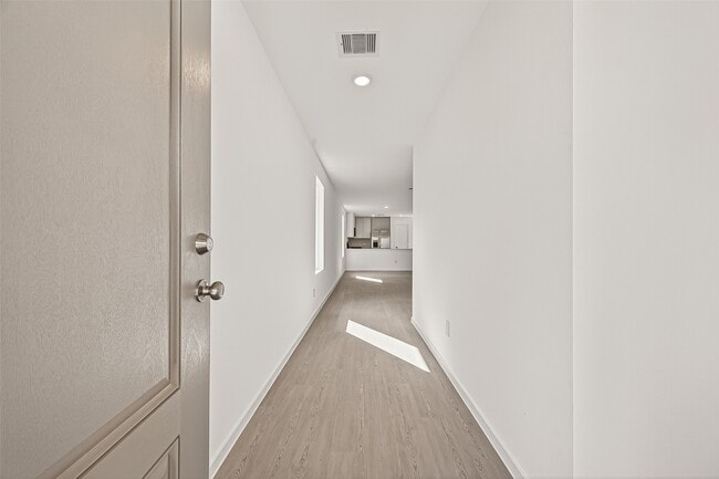 Building Photo - 26923 Dalmatian Bellflower Dr