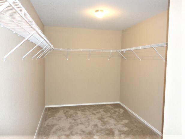 Building Photo - 9302 Longmire Ter