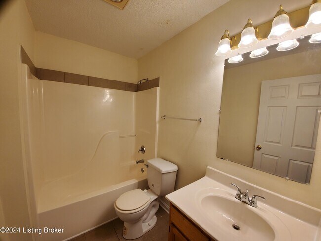 Building Photo - 6418 Venango Dr