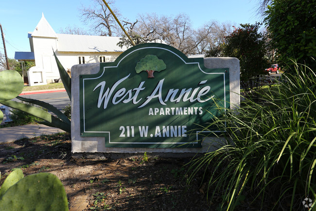 Wes Annie Apartments - West Annie Apartments
