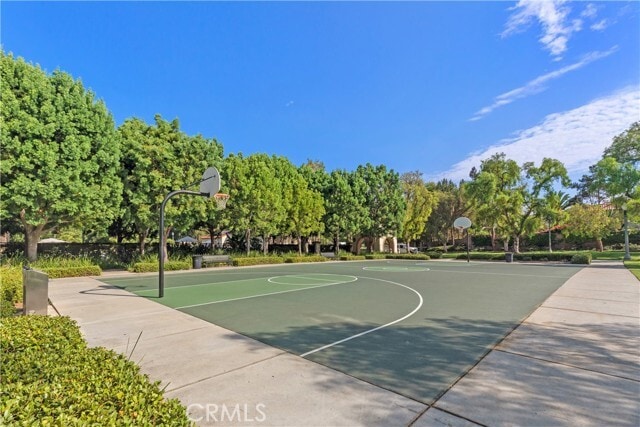 Building Photo - 50 Rosenblum