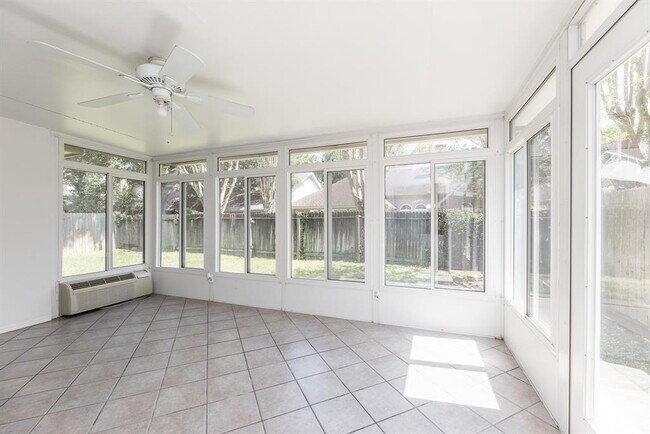 Building Photo - 4523 Wavertree Dr