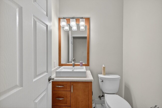 Building Photo - 6468 NW 78th Pl