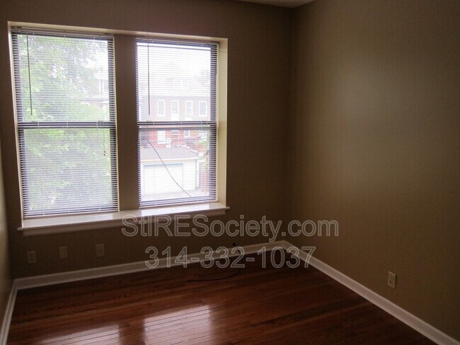 Building Photo - 3839 Shenandoah Ave