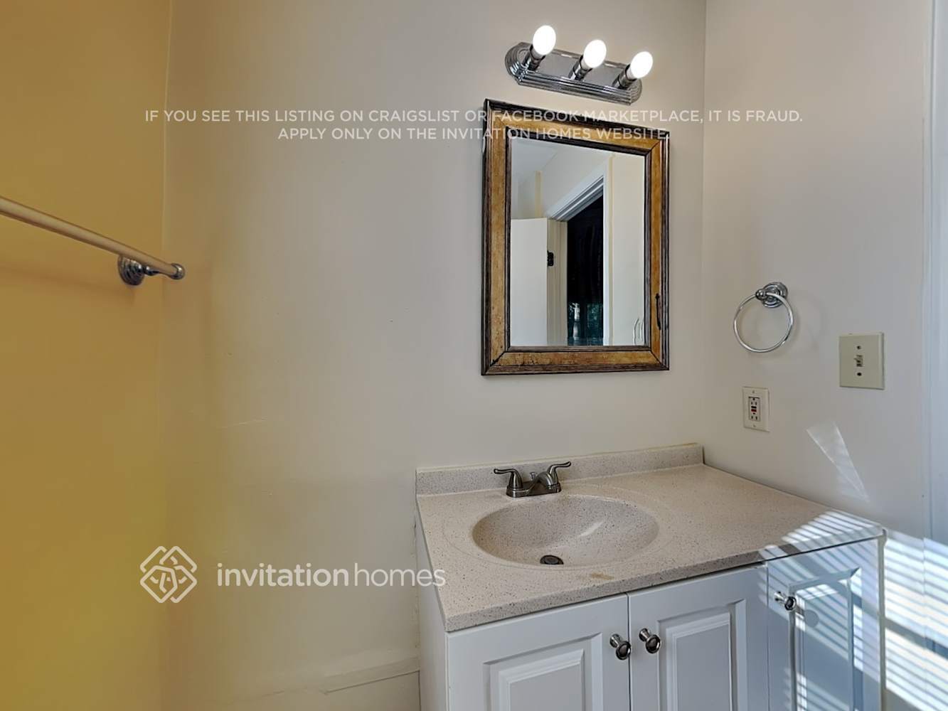 Building Photo - 403 Cindy Dr SE