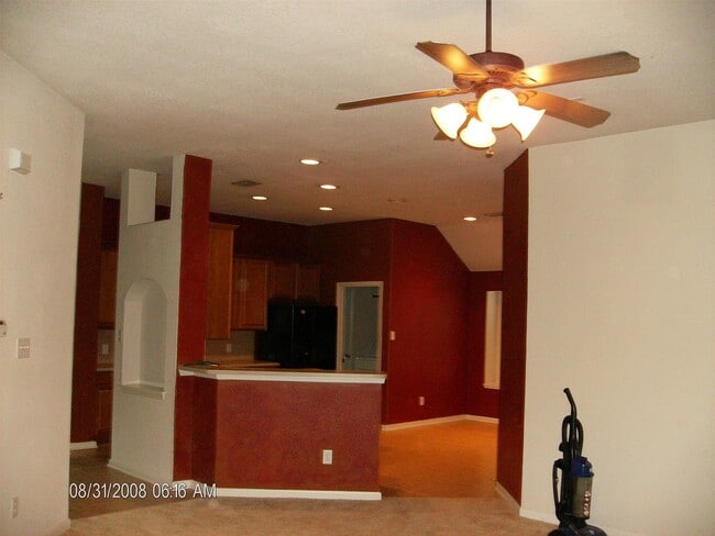Building Photo - 17202 Timber Cliff Ct