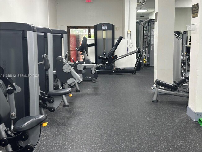 Building Photo - 3800 S Ocean Dr