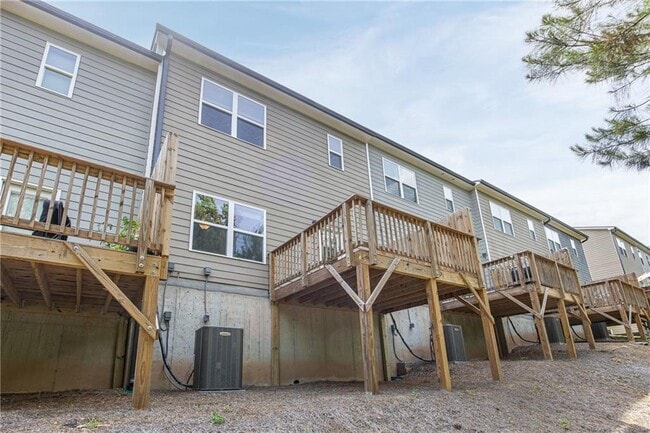 Building Photo - 7016 Fringe Flower Dr