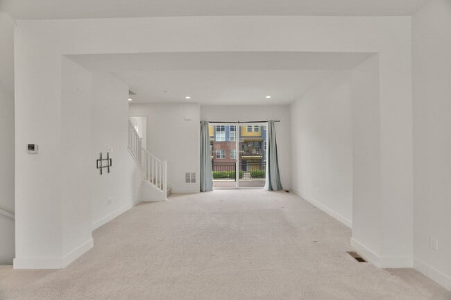 Building Photo - $2,680 - 2 Bed, 2.5 Bath Townhome in Broom...