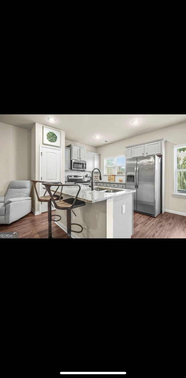 Kitchen - 125 White Mountain Pass