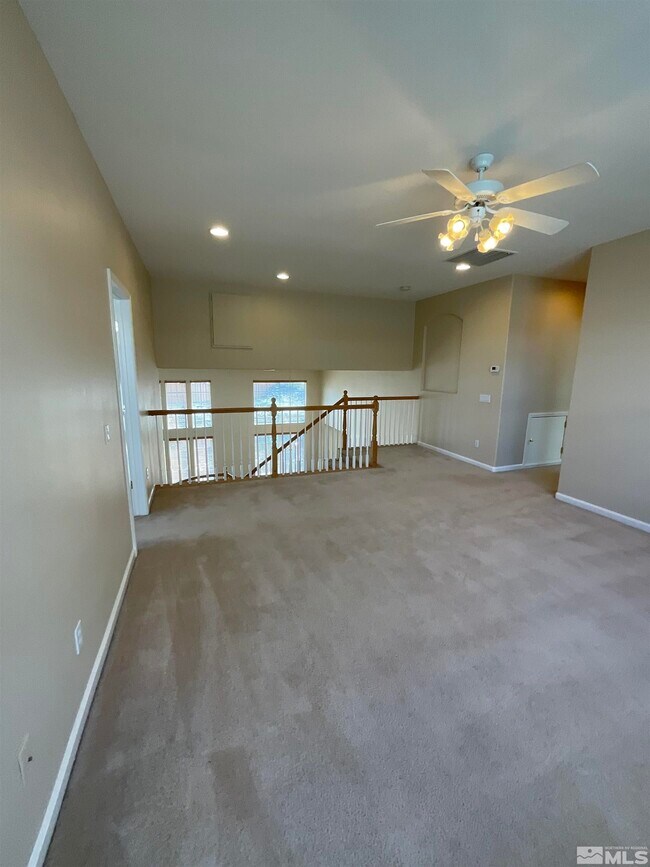 Building Photo - 2847 Falcon Ridge Dr