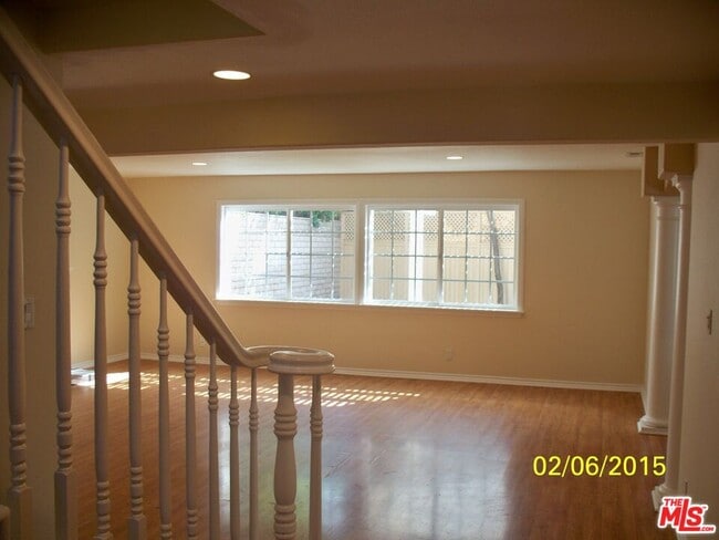 Building Photo - 7830 W 83rd St