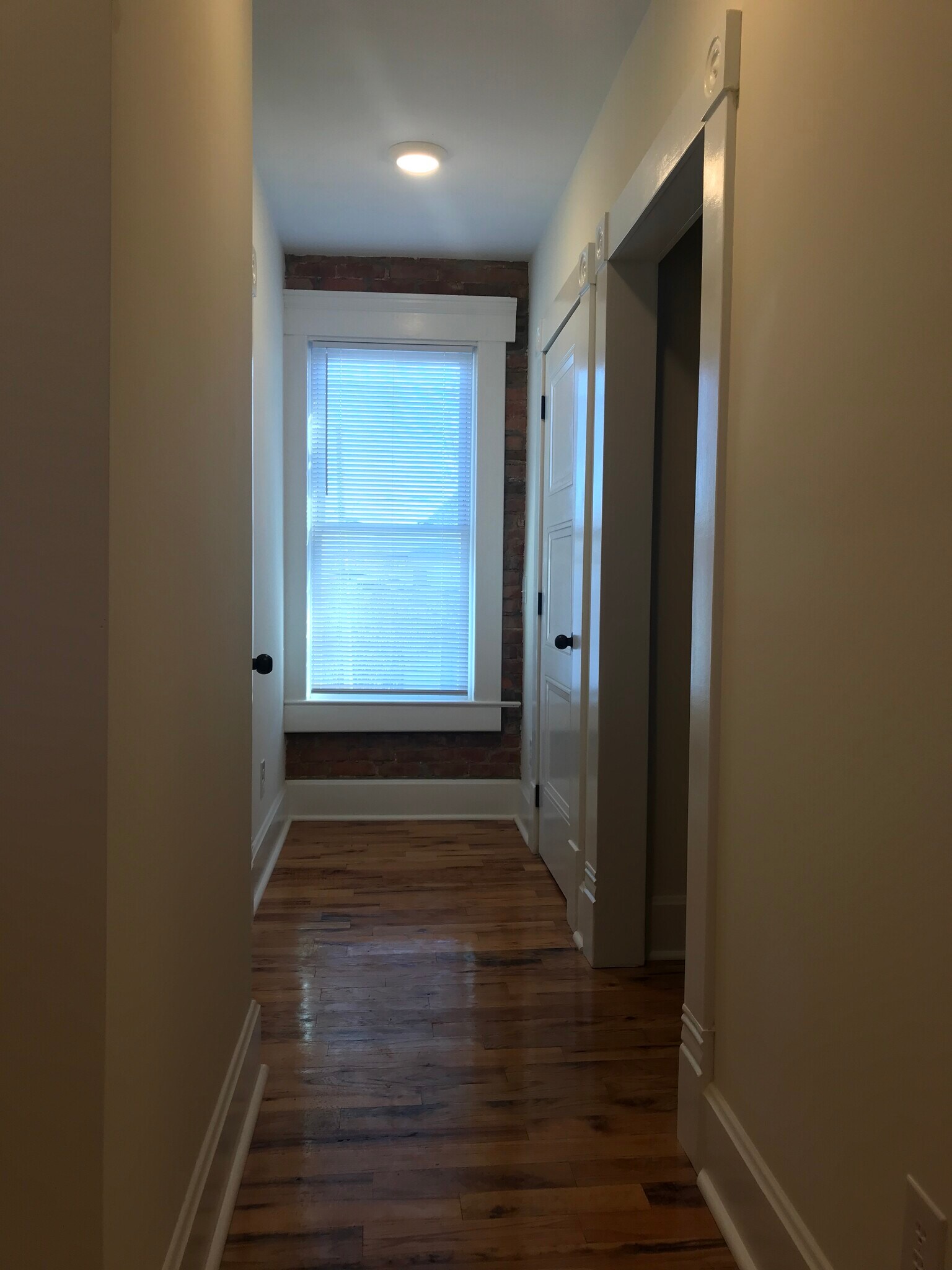 Building Photo - 208 Dakota Ave