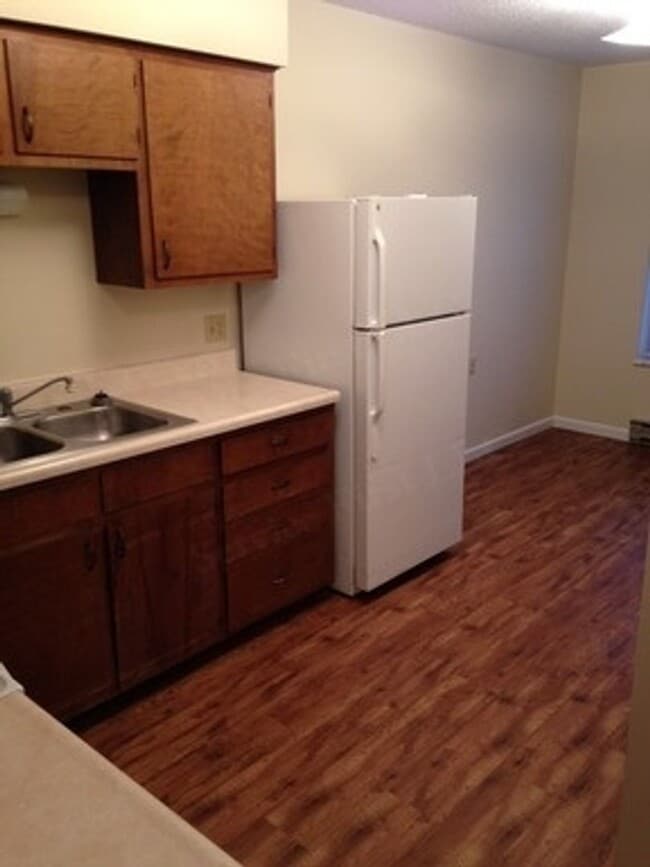 Building Photo - Fayette Manor