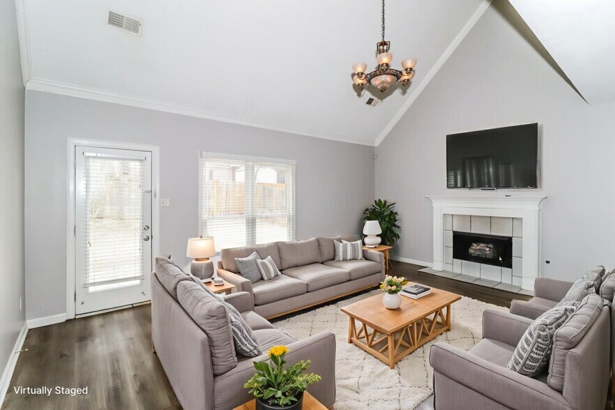 Building Photo - 1153 Hunters Green Cir S