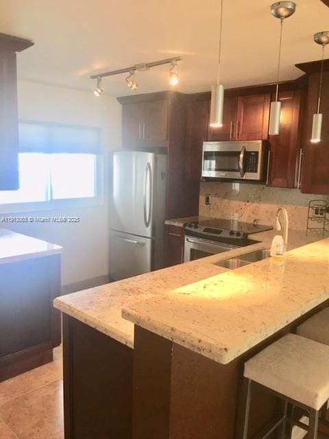 Building Photo - 4000 NE 169th St